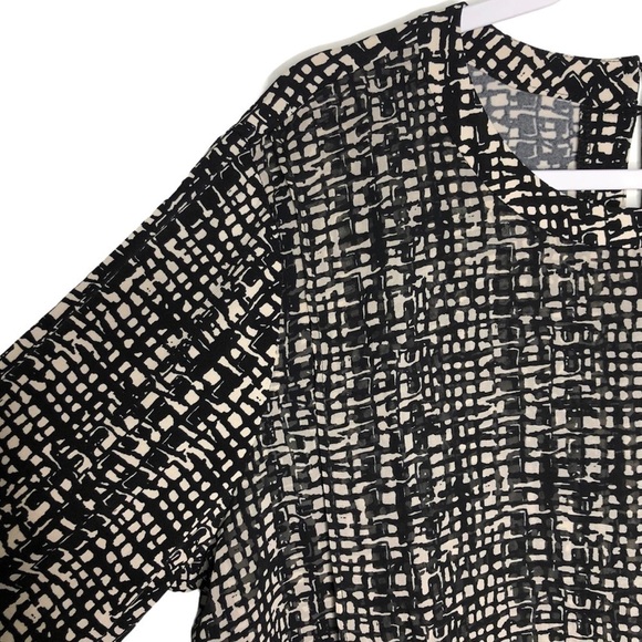 Susan Graver Liquid Knit Top with Chiffon New NWOT - Picture 4 of 11